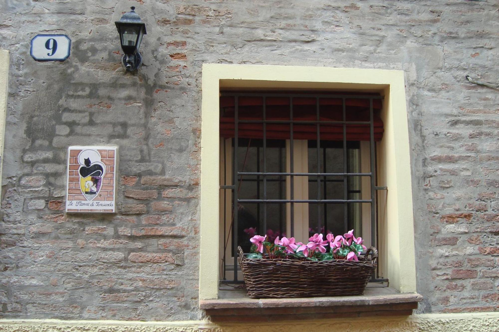 Le Stanze Di Torcicoda Ferrara Eksteriør bilde